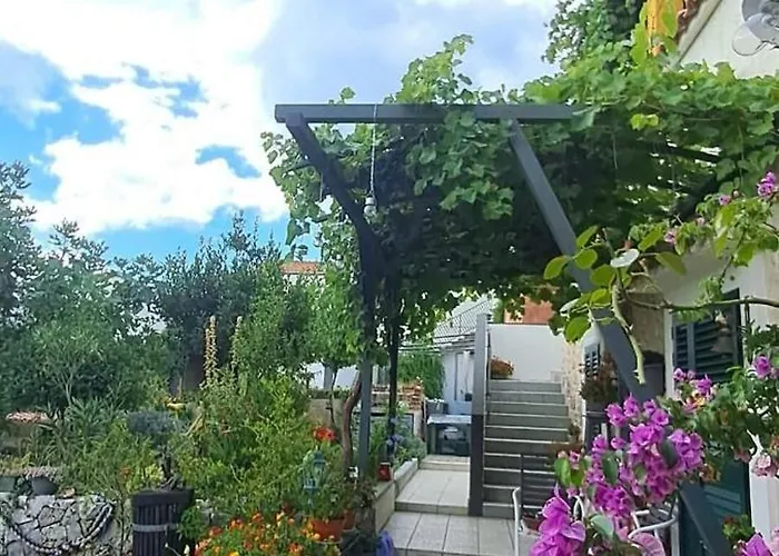 Apartment Unique Heritage Center Park